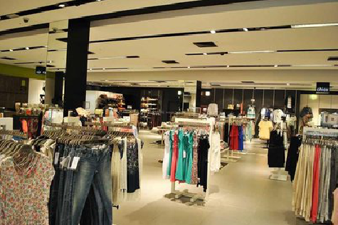 高县商场里的店面怎么装修？